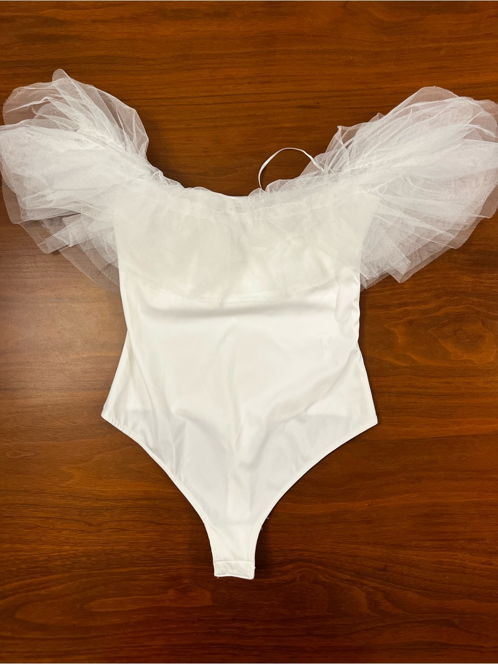 Le Lis Collection White Top - Size XS